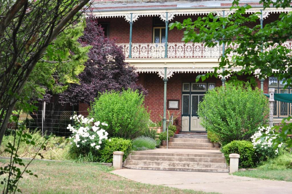 Holmhurst Guest House photo 3