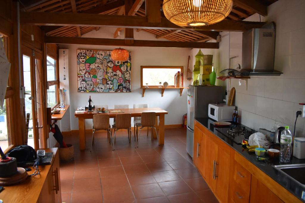 Luckydaisy Buffalo House