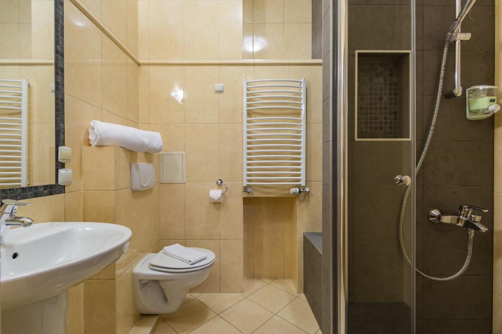 Трехместный (Трехместный номер), Pokoje i Apartamenty Krupówki 36