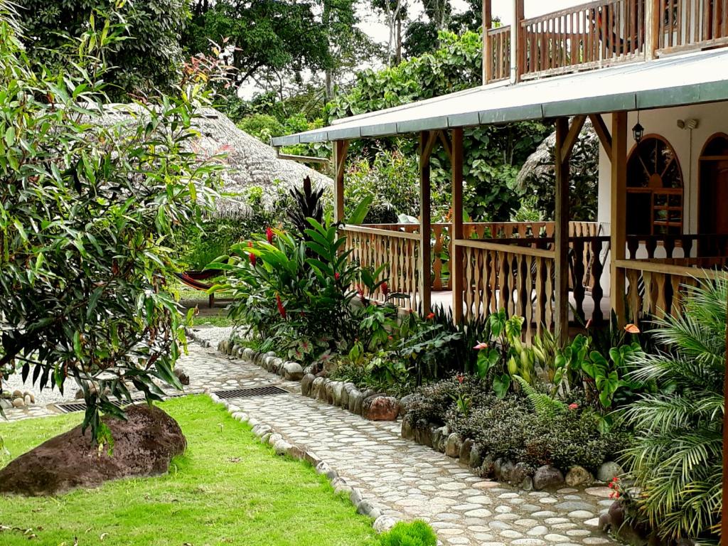 Banana Lodge photo 3