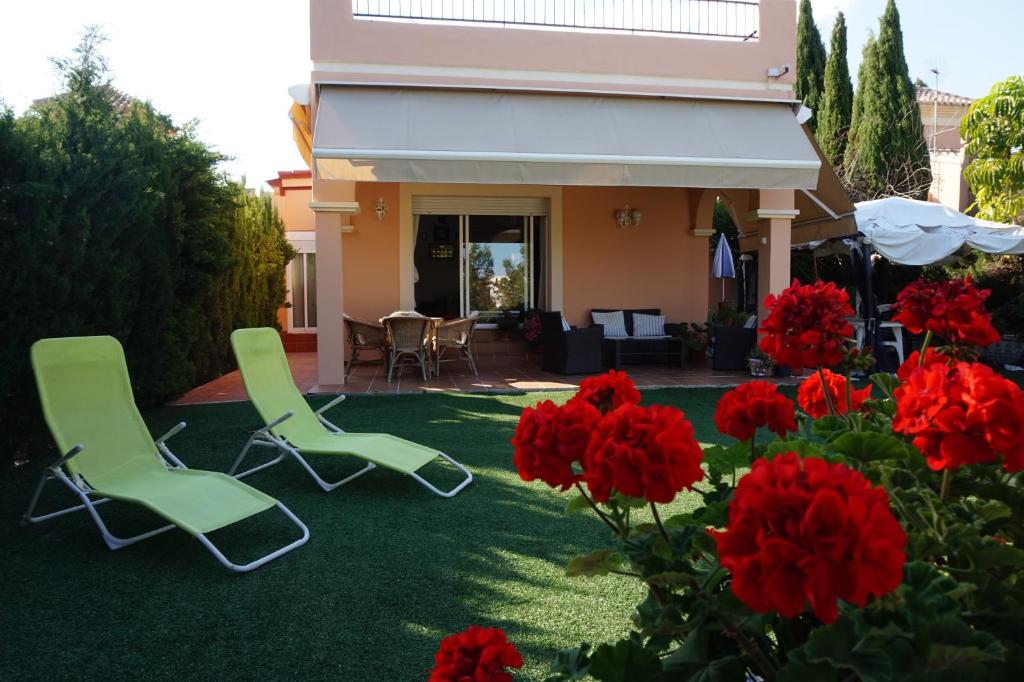 Chalet Familiar con Piscina Privada photo 1