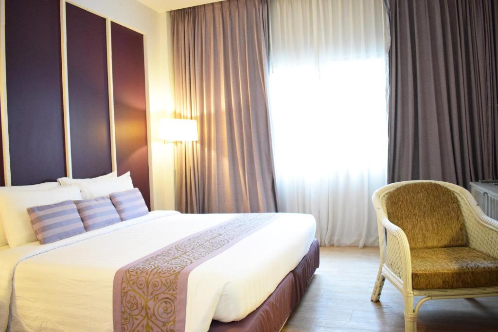 Сьюит (Люкс), Отель Trang Hotel Bangkok