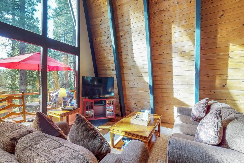 Canterbury Kings Beach Treehouse photo 1