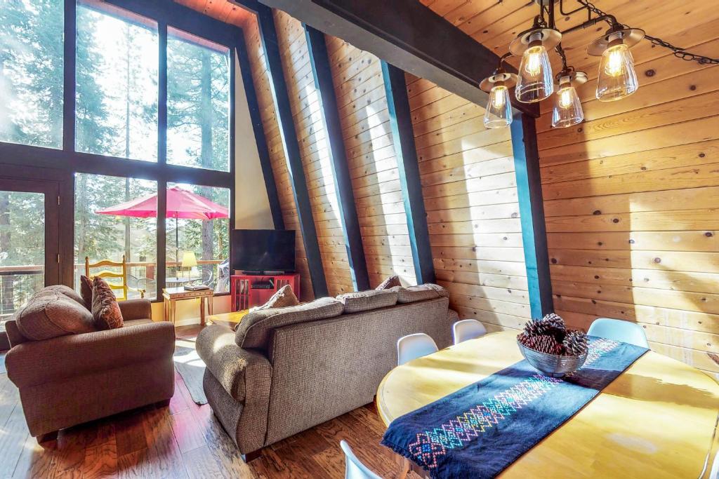 Canterbury Kings Beach Treehouse photo 4