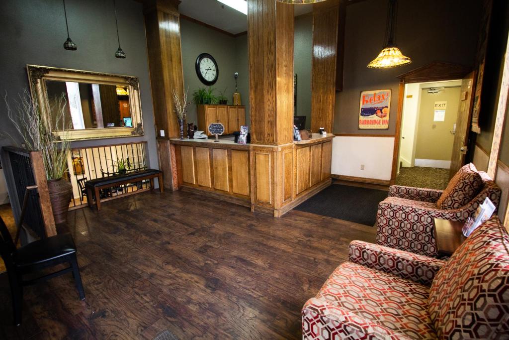 FairBridge Inn - Coeur d'Alene - Tap to explore photos