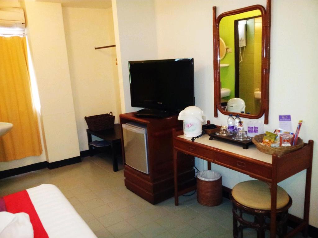 Двухместный (Улучшенный двухместный номер с 1 кроватью), Sawasdee Sukhumvit Inn