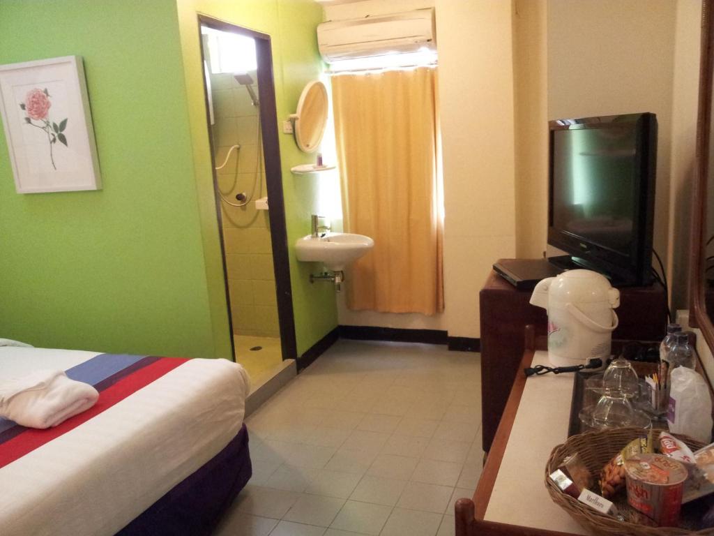 Двухместный (Улучшенный двухместный номер с 1 кроватью), Sawasdee Sukhumvit Inn