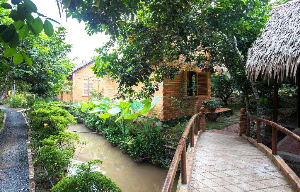 Mekong Rustic Cai Be 