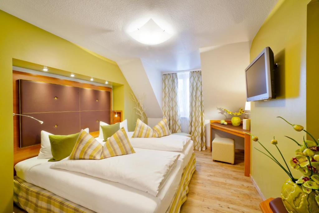Altstadt-Hotel Zum Hechten photo 3