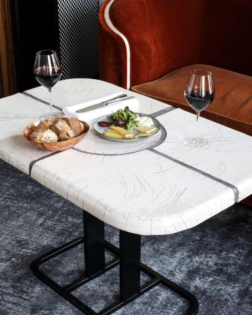 Двухместный (Номер Делюкс с кроватью размера «king-size»), Hotel Les Bains Paris