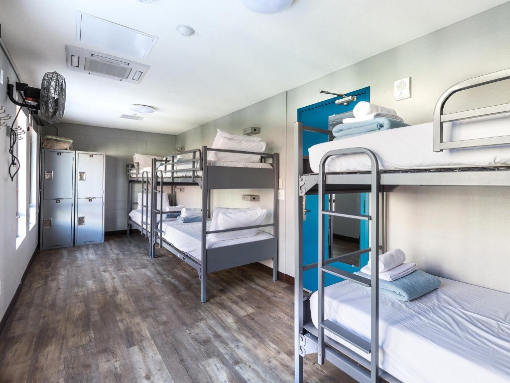 Номер (Стандартный общий номер для мужчин), HI Los Angeles - Santa Monica Hostel