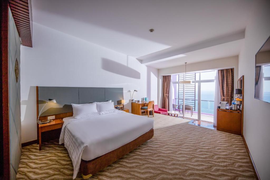 Двухместный (Двухместный номер Делюкс с 1 кроватью), Hotel Novotel Nha Trang
