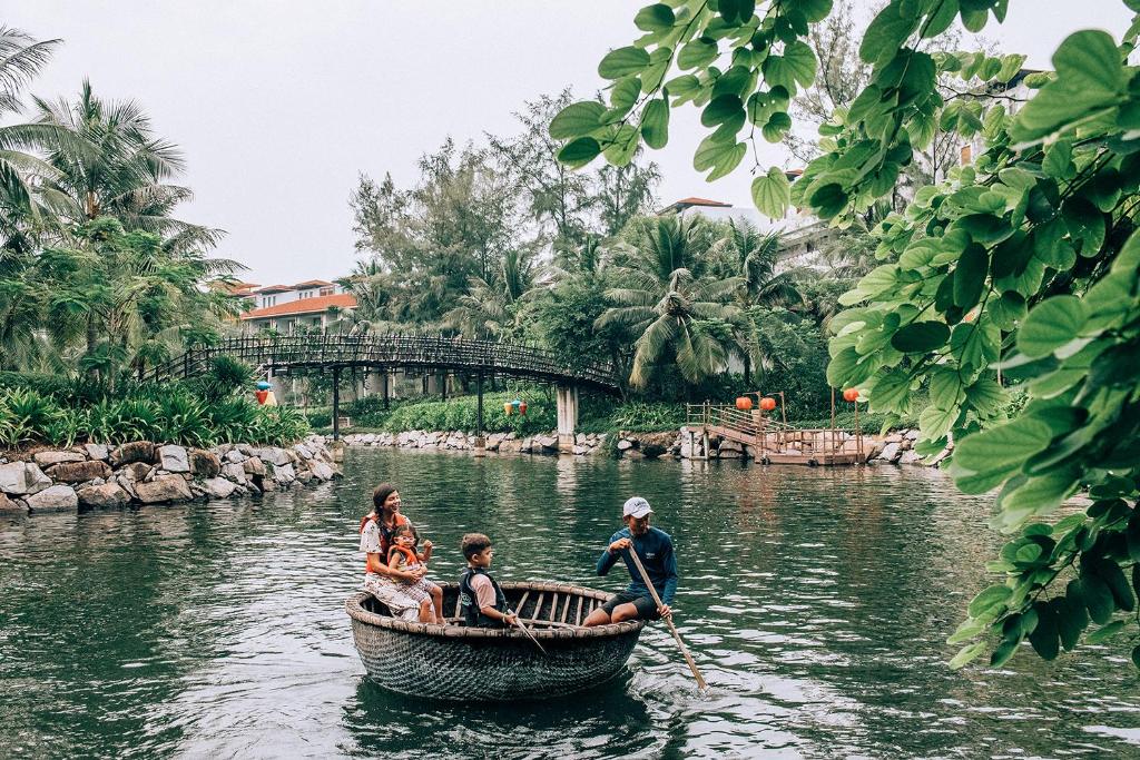 Banyan Tree Lăng Cô