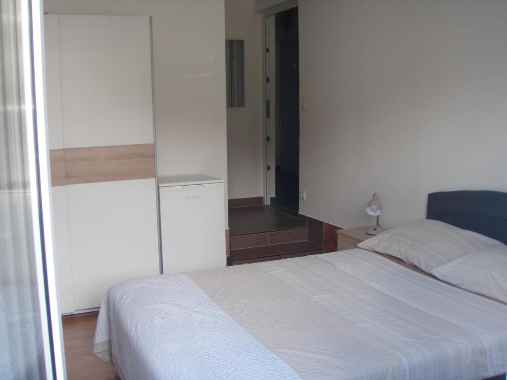 Apartments & Rooms Nikolić photo 2