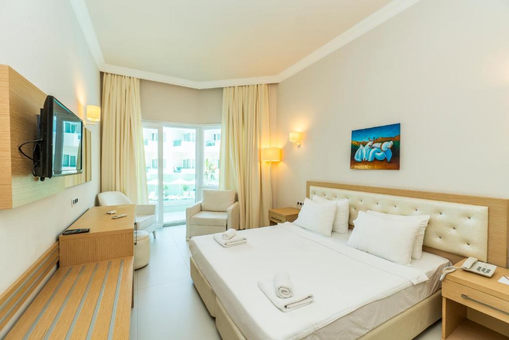 Dragut Point South Hotel-All Inclusive photo 3