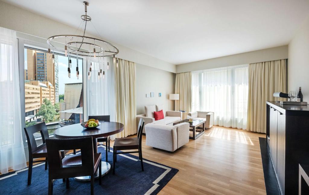 Сьюит (Представительский люкс Гранд), Grand Hyatt Berlin