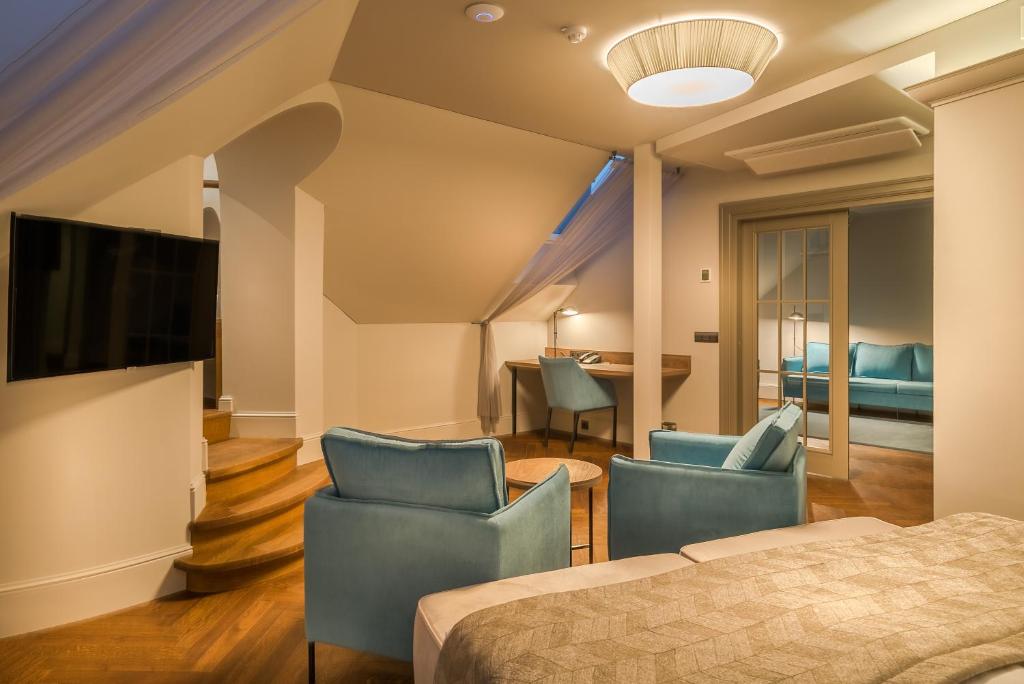 Сьюит (Люкс с видом на город), Hotel Vilnia