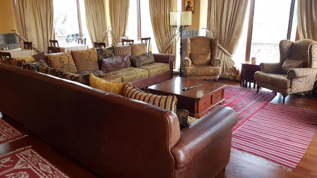 Aiora Guesthouse photo 4