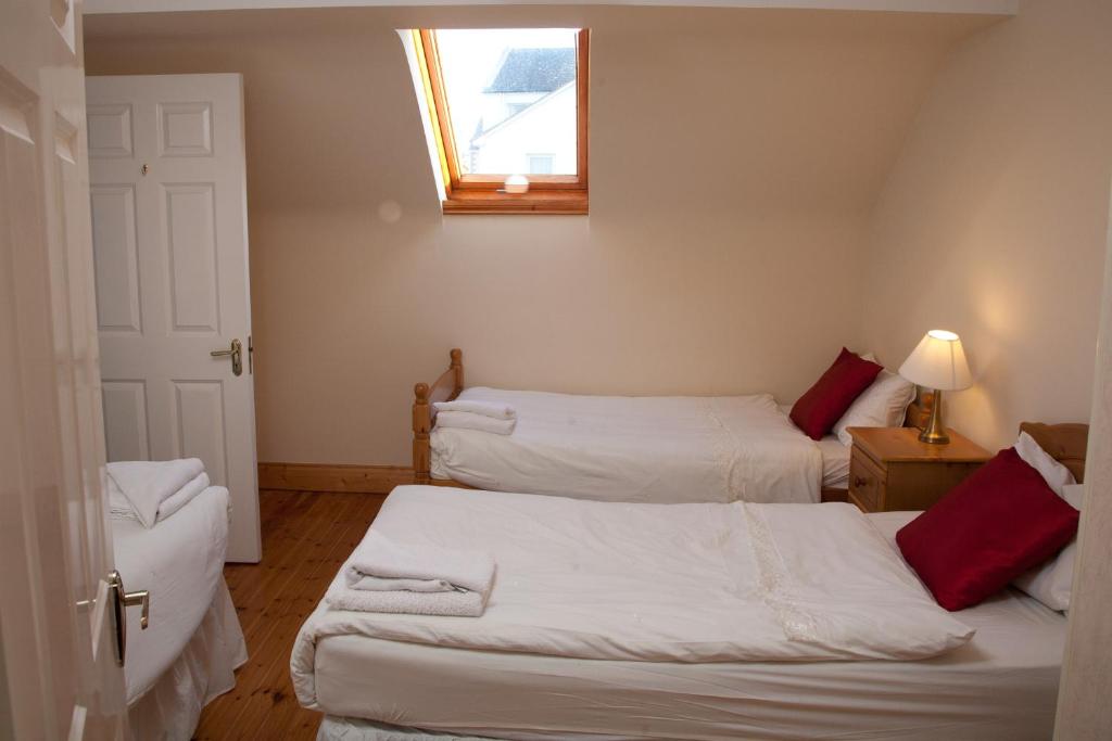 Ceol na Mara Holiday Homes - Cois Tra & Cor na dTonn photo 4