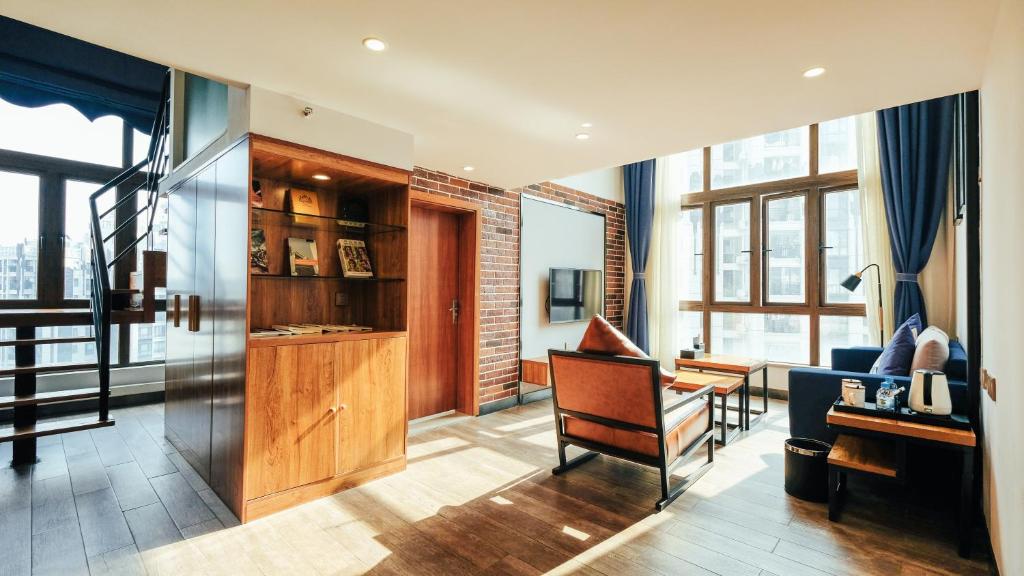 Апартаменты (European Style - Duplex Twin Bed Apartment), VIZ Apartment