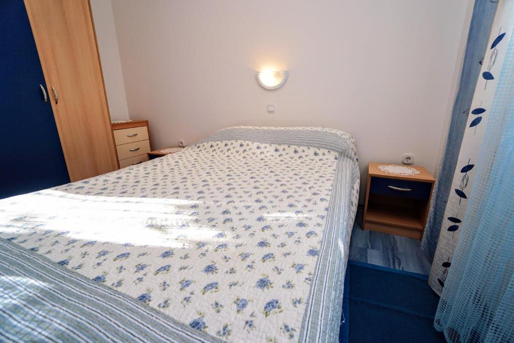 Apartment Vlado photo 2