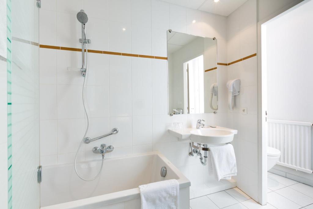 Двухместный (Двухместный номер с 2 отдельными кроватями), Hôtel Vendôme