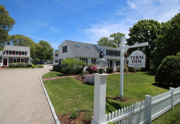 The Tern Inn Bed & Breakfast and Cottages image