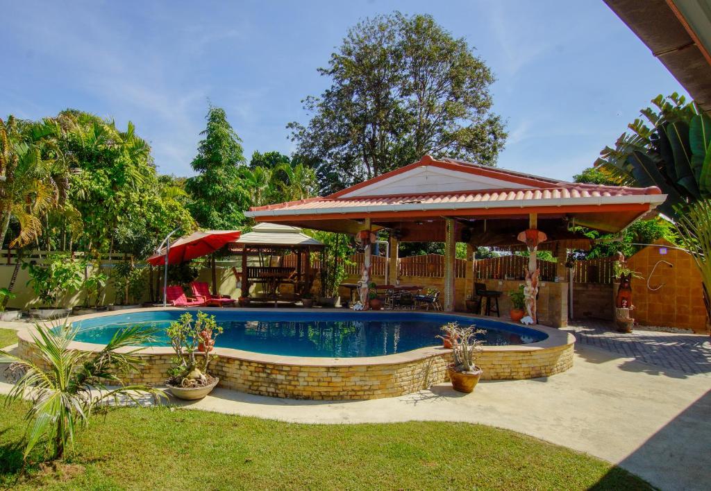 Tina's Living Paradise - Guesthouses with private pool photo 3