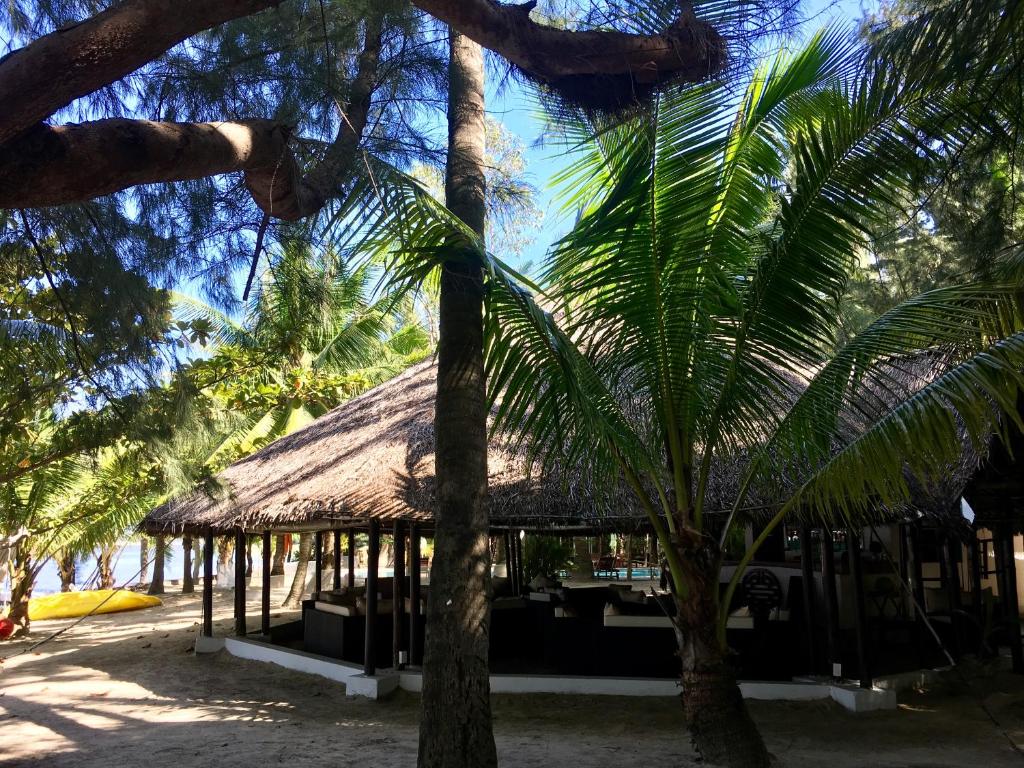 Le Domaine De Tam Hải Resort