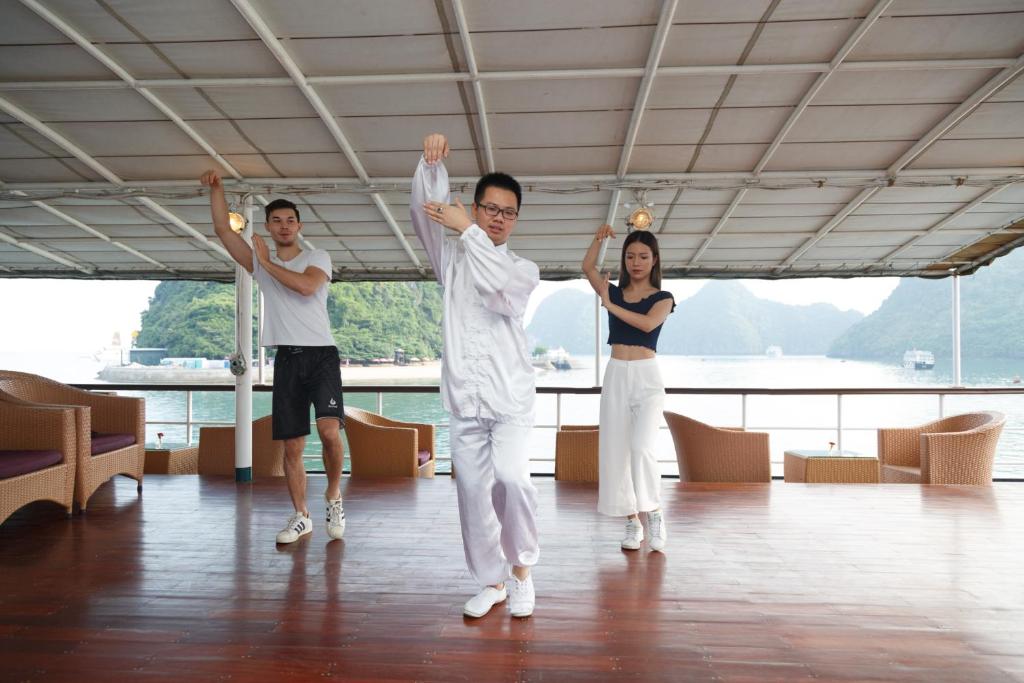 Du Thuyền Emeraude Classic