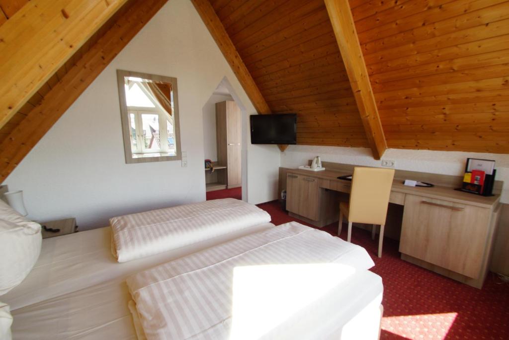 Двухместный (Двухместный номер с 1 кроватью), Airport Hotel Filder Post