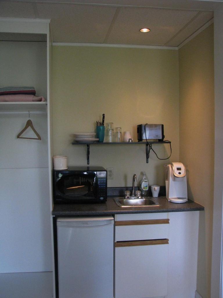 McBayne House photo 4
