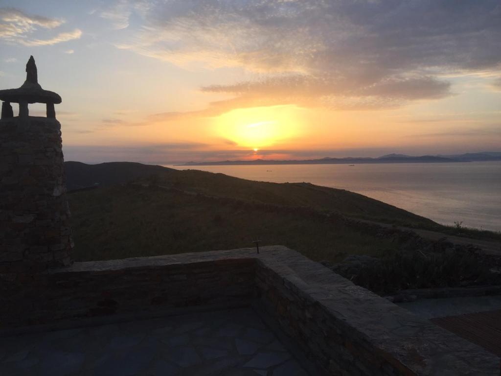 The Hill Top House in Kea photo 1
