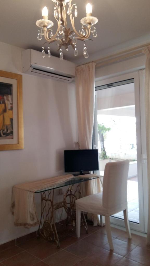 NN room near the Athens airport photo 3