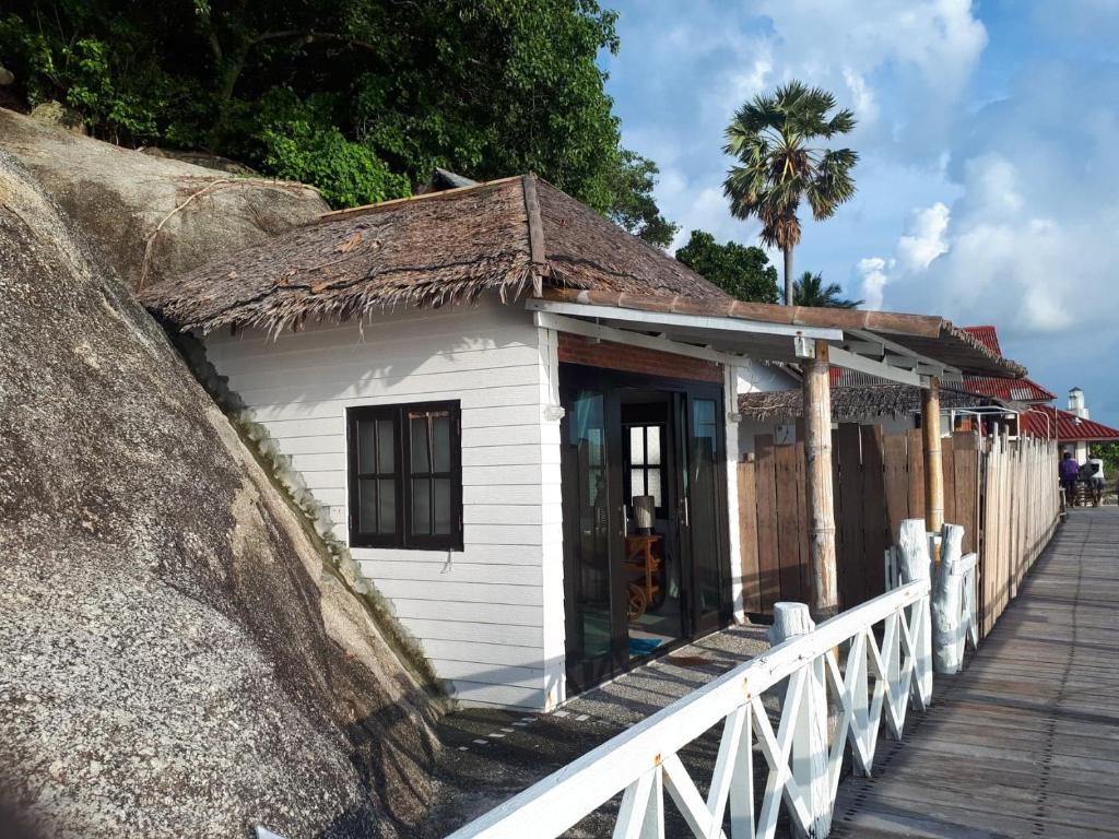 Lighthouse Bungalows photo 4