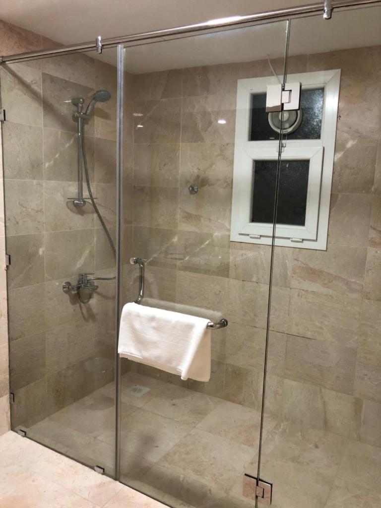 Двухместный (Стандартный номер с кроватью размера «king-size»), Muscat Plaza Hotel