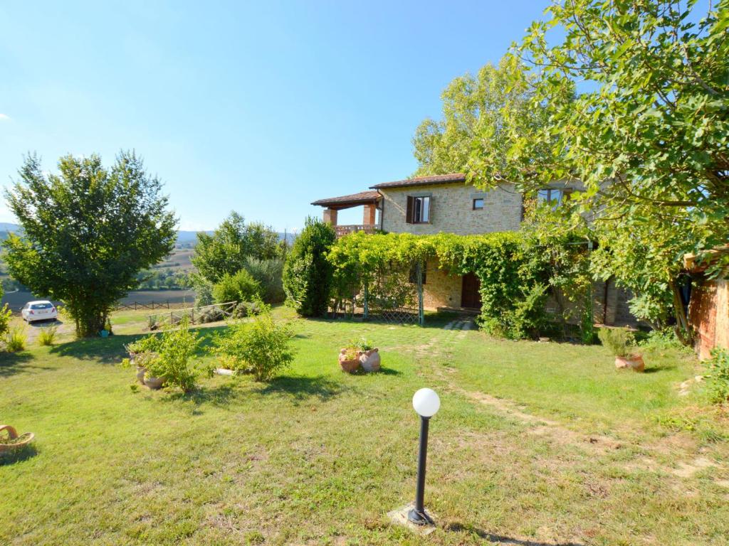 Pretty Villa in Marsciano with Green Garden & Private Pool