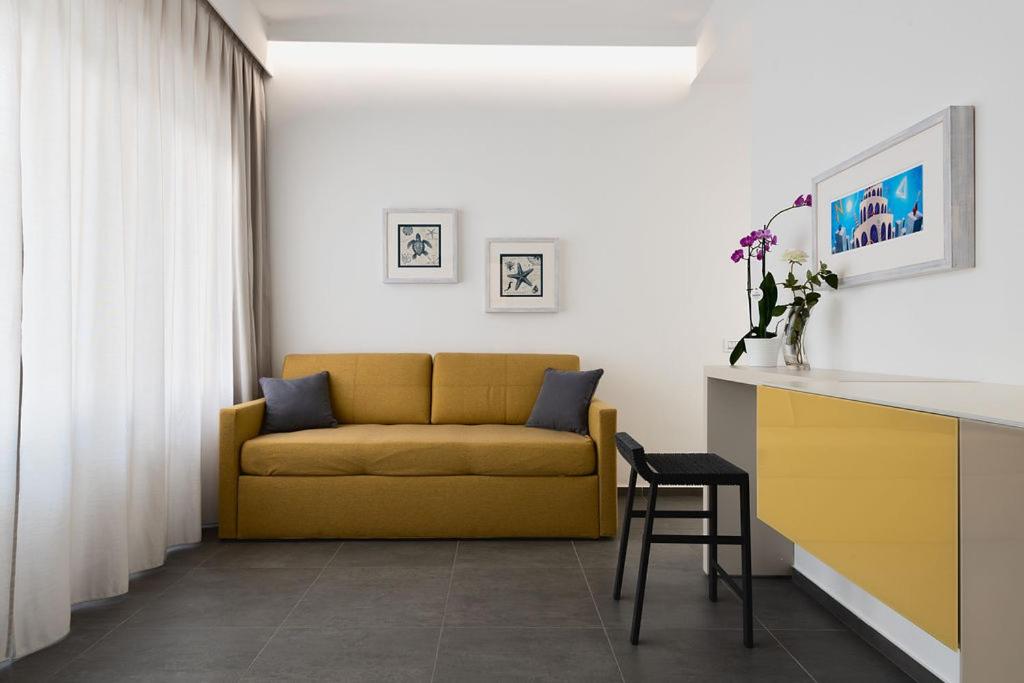 nautilus b&b suite design photo 4