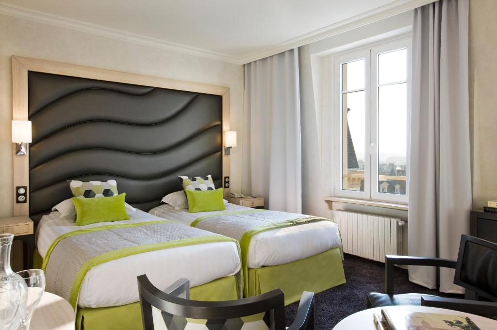 Двухместный (Улучшенный двухместный номер Escale с видом на город), Grand Hôtel Des Thermes