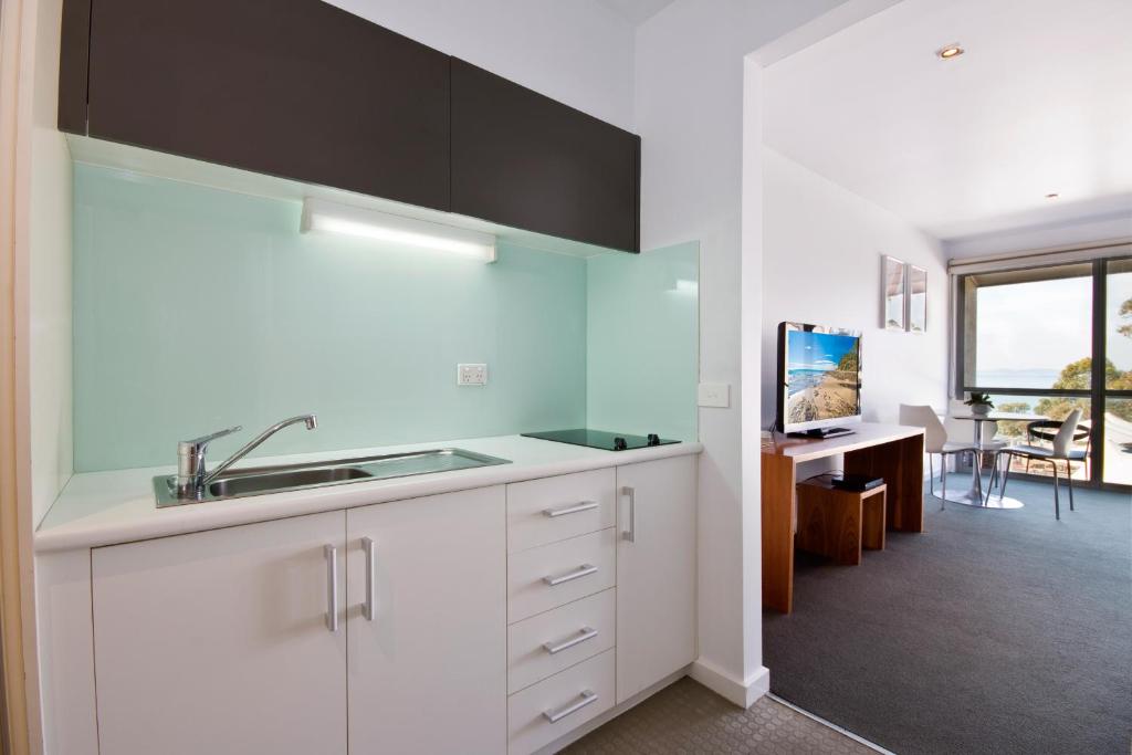 Lorne Bay View Motel photo 1