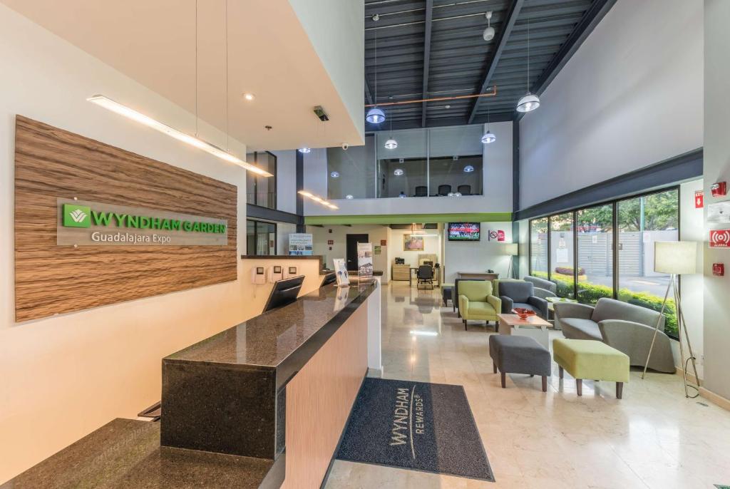 Wyndham Garden Guadalajara Expo Plaza del Sol photo 3