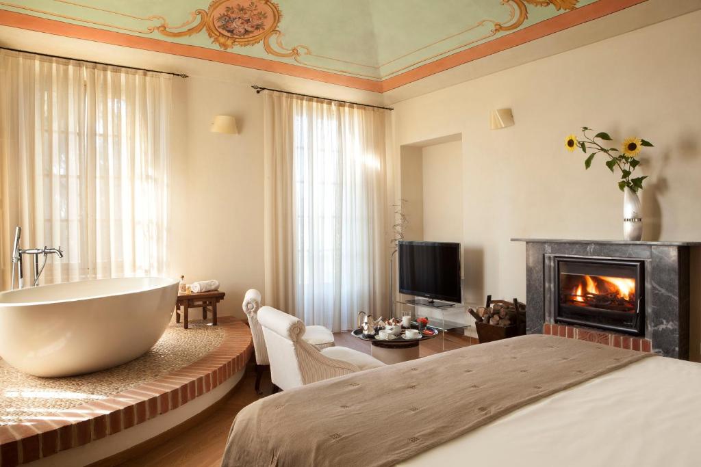 Borgo Ramezzana Country House - Tap to explore photos