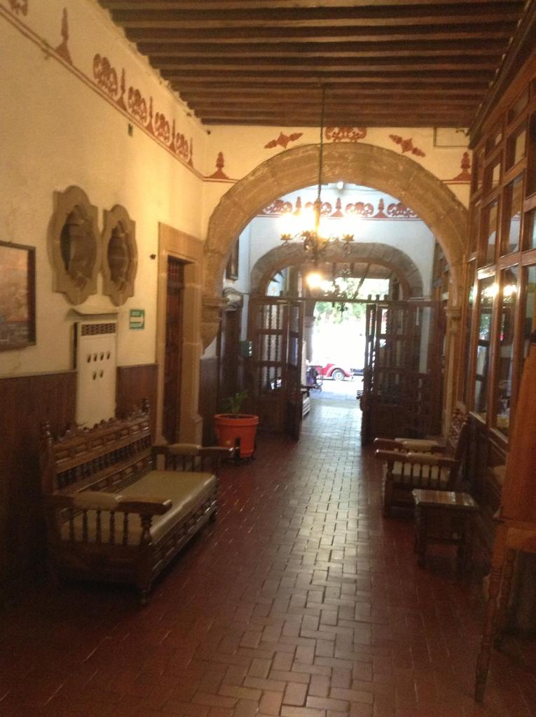 Hotel Los Escudos photo 2