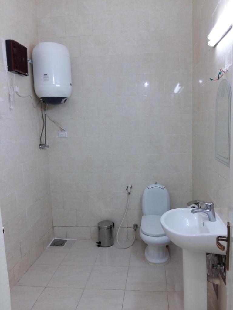 Двухместный (Двухместный номер с 1 кроватью и общей ванной комнатой), Golden Star Hotel