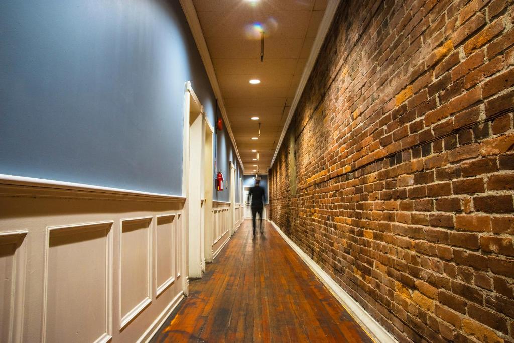 The Cambie Hostel Gastown photo 4