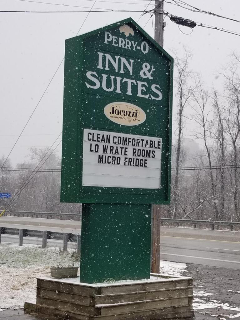 Perry-O Inn & Suites image