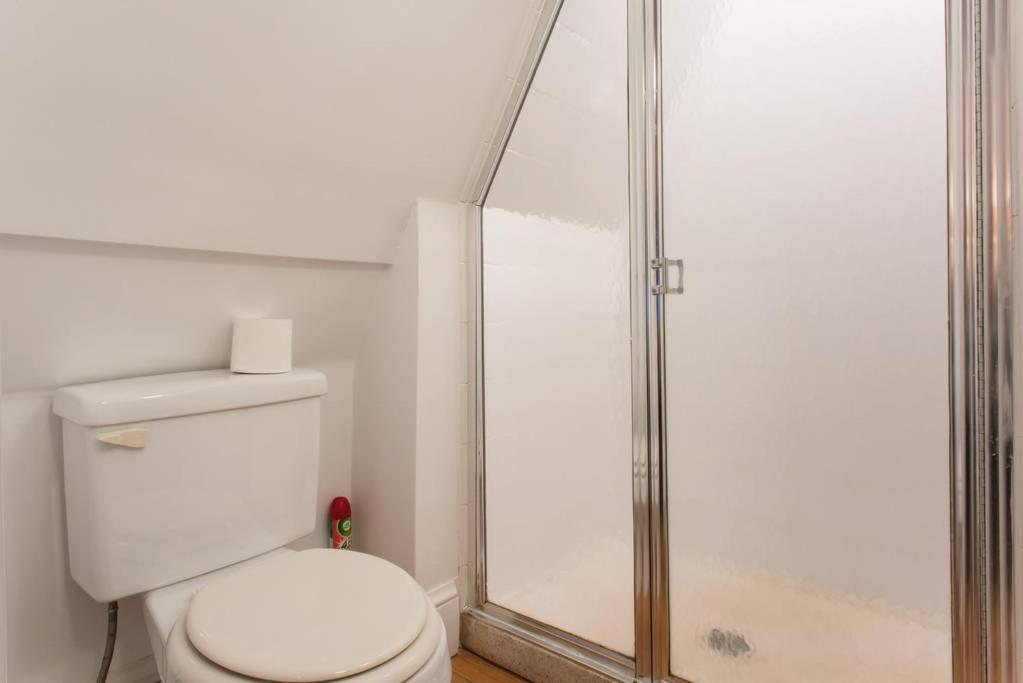 The Coolidge Corner Guest House: A Brookline Bed and Breakfast photo 4