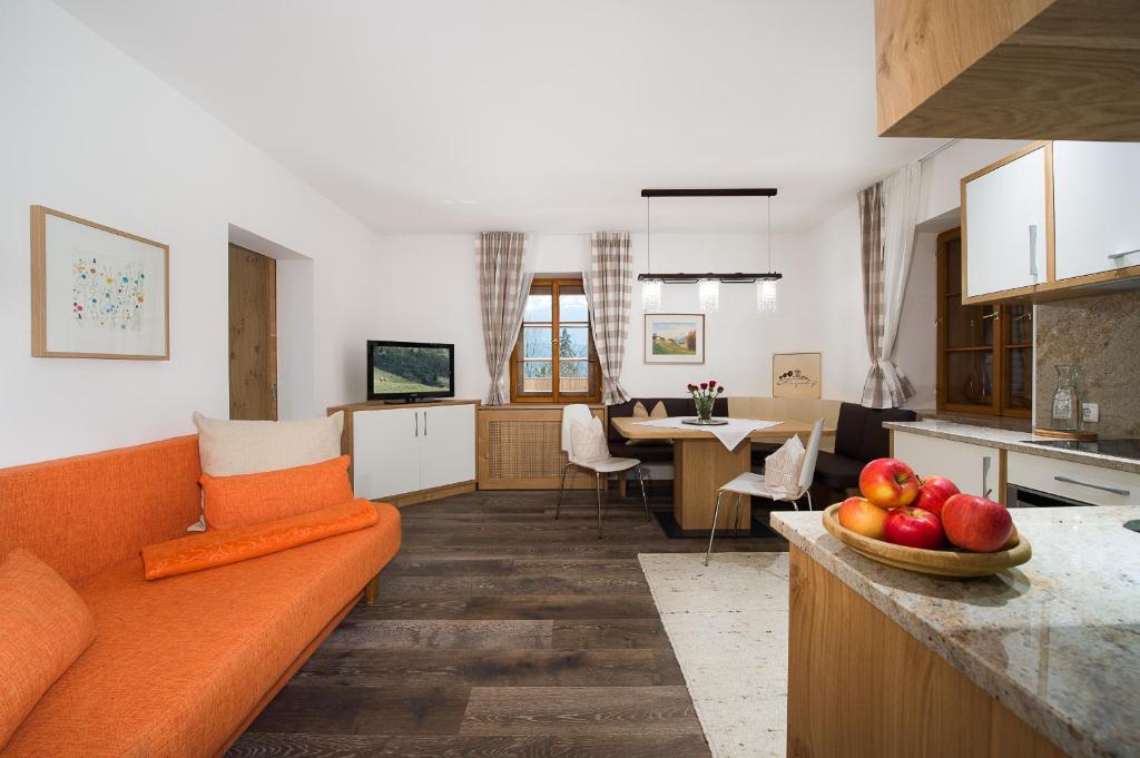 Апартаменты (Апартаменты с 2 спальнями (тип 2)), Kasperhof Appartements Innsbruck Top 1 - 5