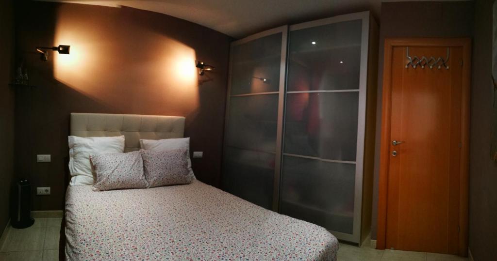 White Stones Beach In Sant Pol de Mar photo 2