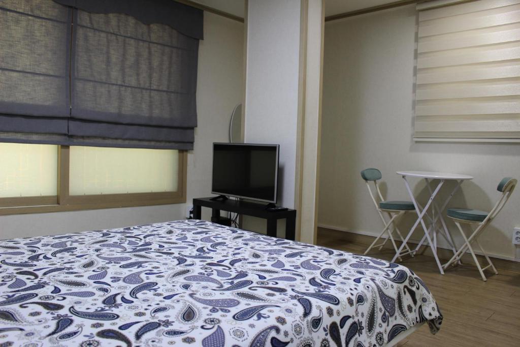 Двухместный (Двухместный номер Делюкс с 1 кроватью), Bunk Guesthouse Hongdae2